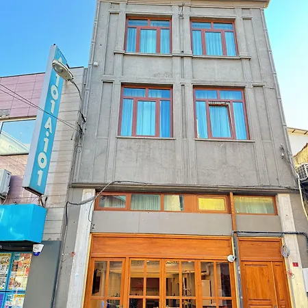 Riverside Hotel 3*
