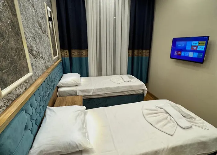 Riverside فندق 3*