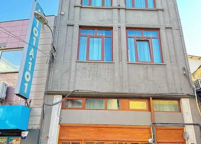 Riverside فندق 3*