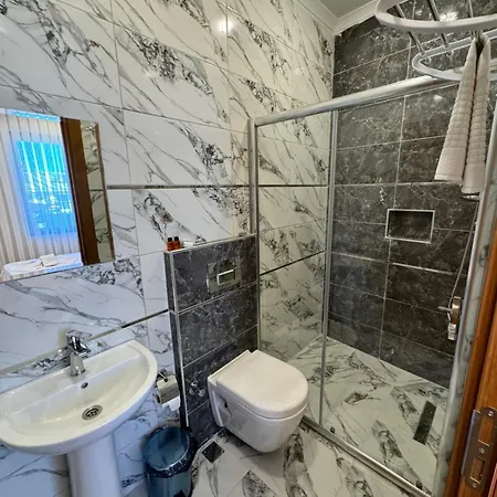Hotell Riverside 3*