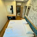 Hotel Riverside