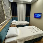 Riverside Hotel 3*