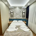 Riverside Hotel 3*