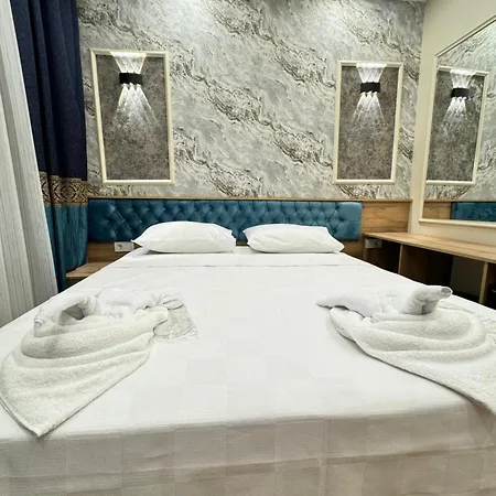 Riverside Otel 3*