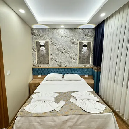 Riverside Otel 3*